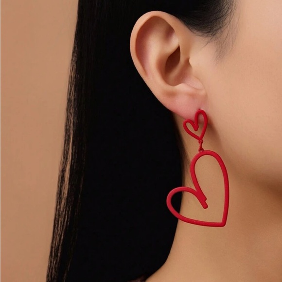 Red Heart Dangle Earrings - Picture 3 of 5